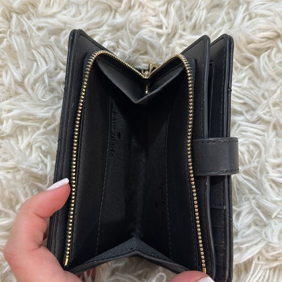 Kate Spade Carey Medium Compact Bifold Wallet - Picture 2 of 4